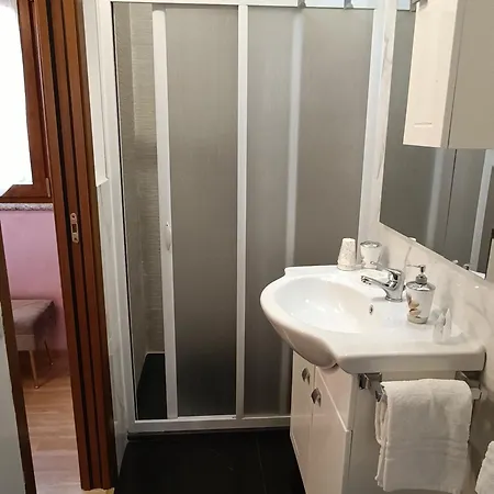 Sofia Bed & Breakfast 4*