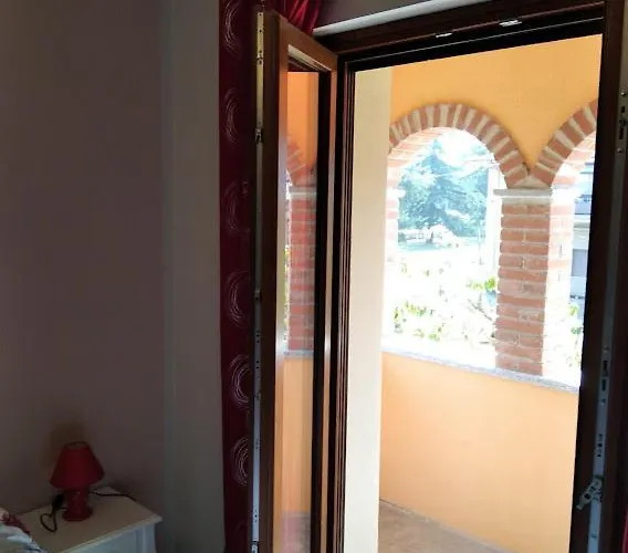 Sofia Bed & Breakfast Fara Novarese